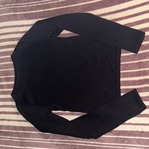 medium black long sleeve shirt
